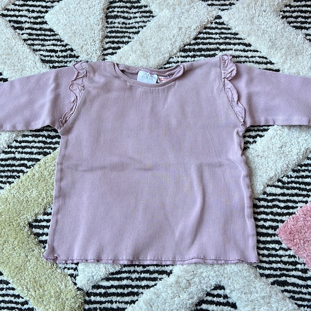Gently Used Zara Ruffled Ribbed Top - Picture 2 of 4